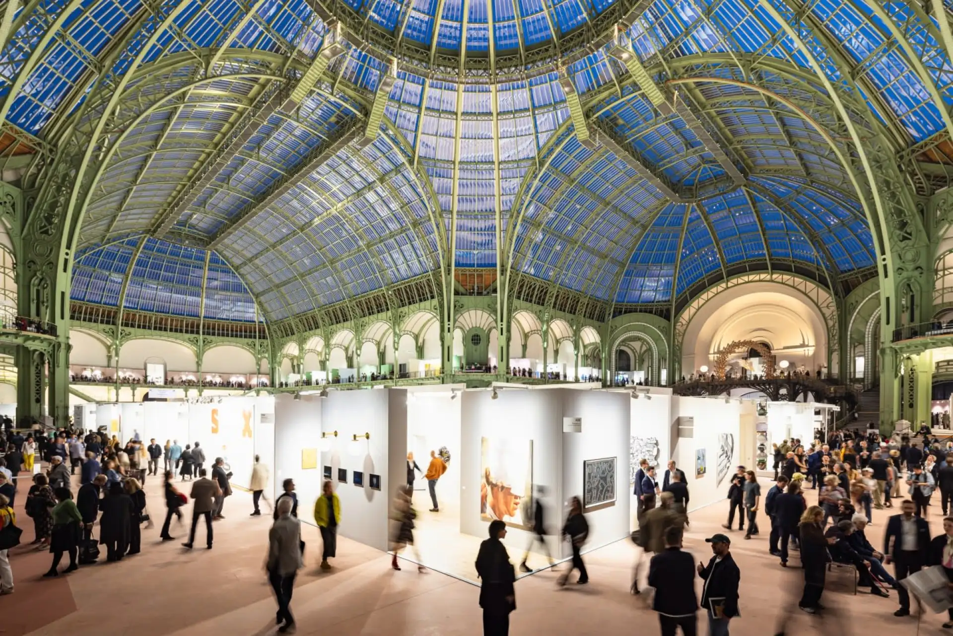 Basel Artist Art Basel gibt führende Galerien und erste Details zur Paris-Ausgabe ...